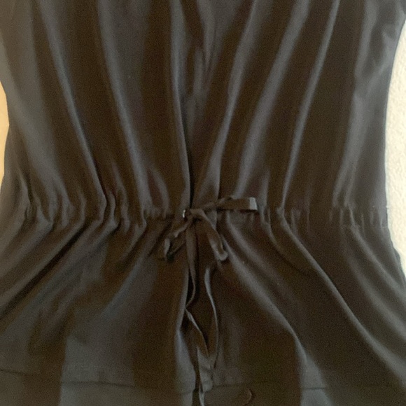 Banana Republic black cinch waist top - Picture 2 of 4